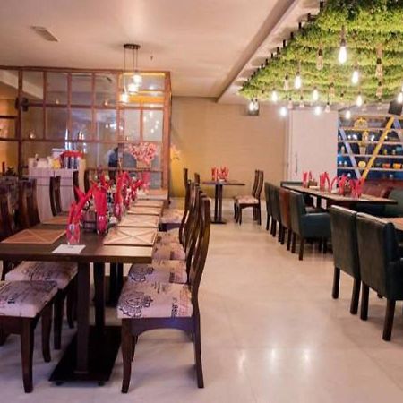 One Earth Avaas Hotel Amritsar Exterior photo